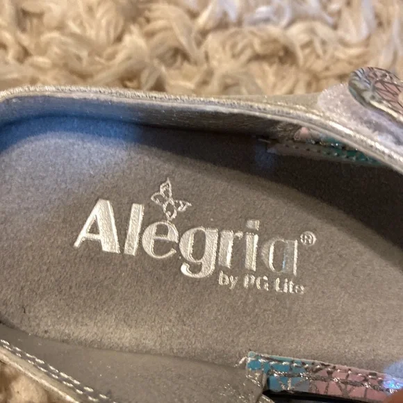 Leather Algeria by PG Lite Silver Sandals, Size  38 (size 8-8.5) - Picture 8 of 12